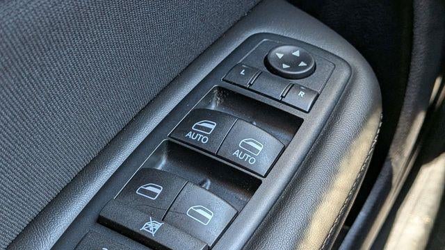2016 Chrysler 200 Limited Platinum