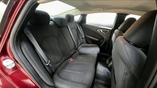 2016 Chrysler 200 Limited Platinum