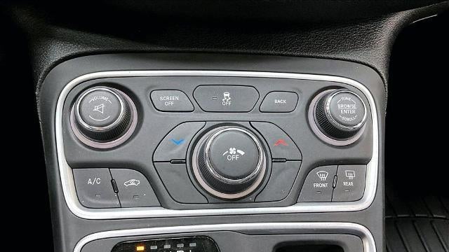 2016 Chrysler 200 Limited Platinum