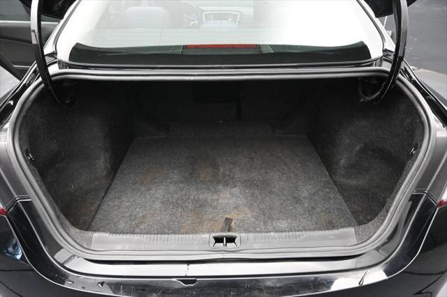 2016 Chrysler 200 - $10,488