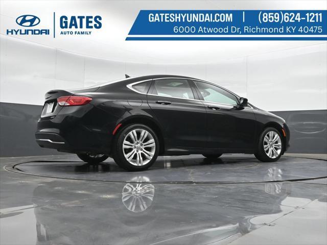 2016 Chrysler 200 - $10,488