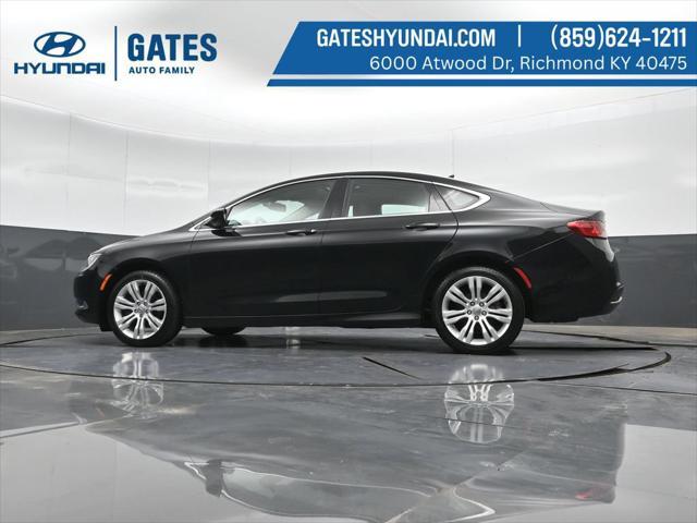 2016 Chrysler 200 - $10,488