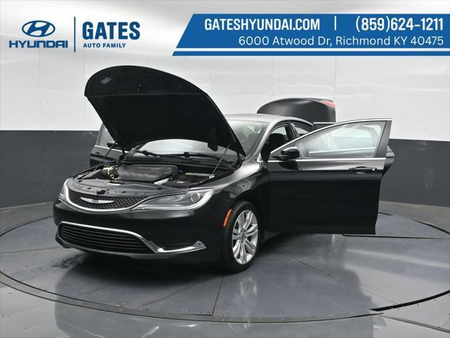 2016 Chrysler 200 - $10,488