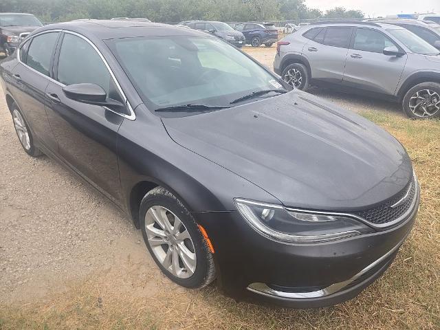 2016 Chrysler 200 - $11,750