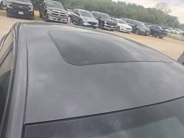 2016 Chrysler 200 - $11,750