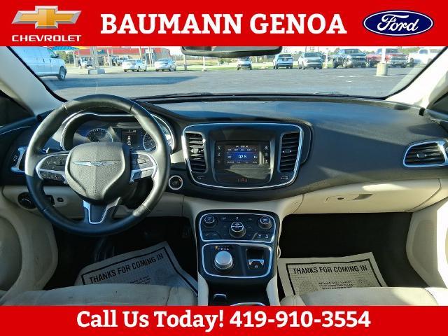 2015 Chrysler 200 - $6,313