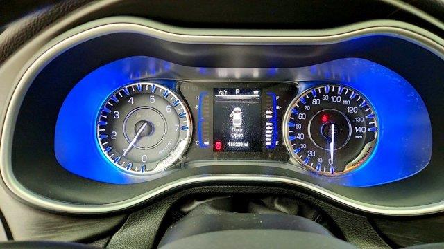 2015 Chrysler 200 - $3,995