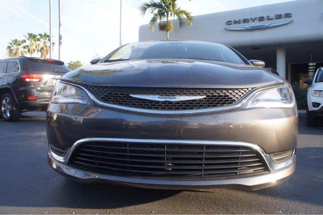 2015 Chrysler 200