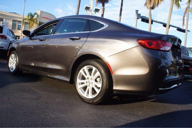2015 Chrysler 200