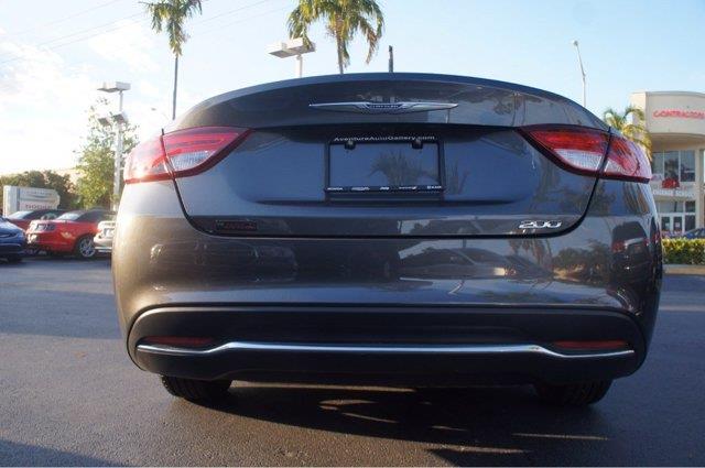 2015 Chrysler 200