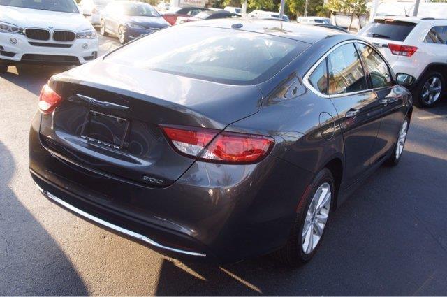 2015 Chrysler 200