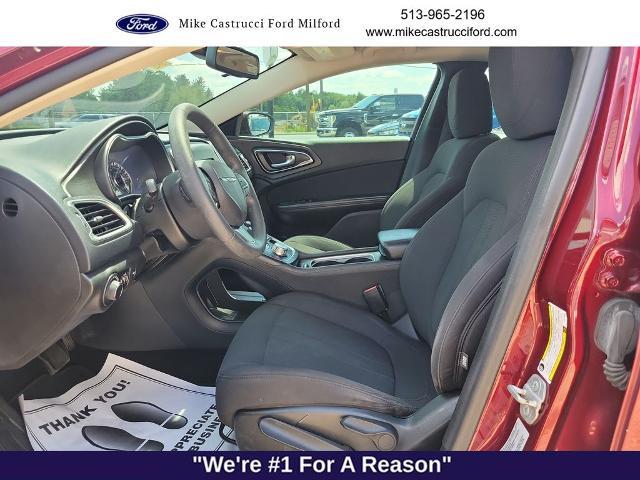 2015 Chrysler 200 - $6,575
