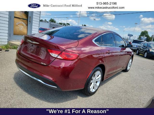 2015 Chrysler 200 - $5,975