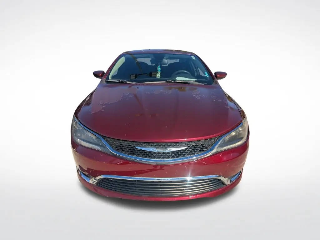 2016 Chrysler 200 - $10,900