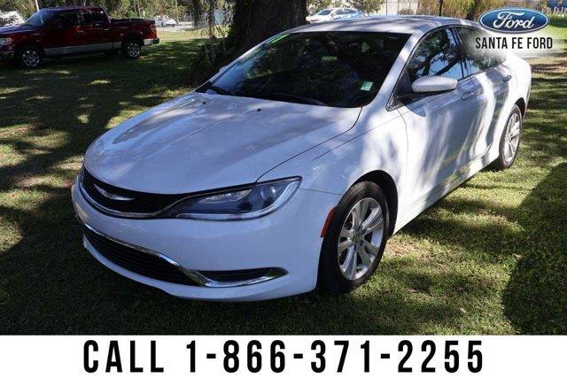 2017 Chrysler 200 - $7,581