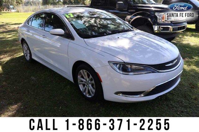 2017 Chrysler 200 - $7,581
