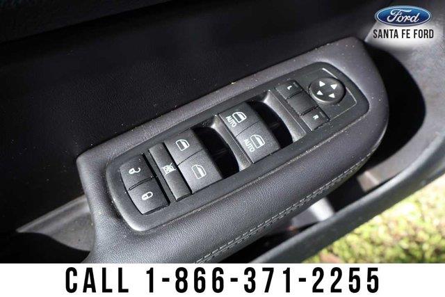 2017 Chrysler 200 - $7,581
