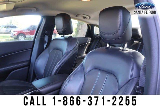 2017 Chrysler 200 - $7,581