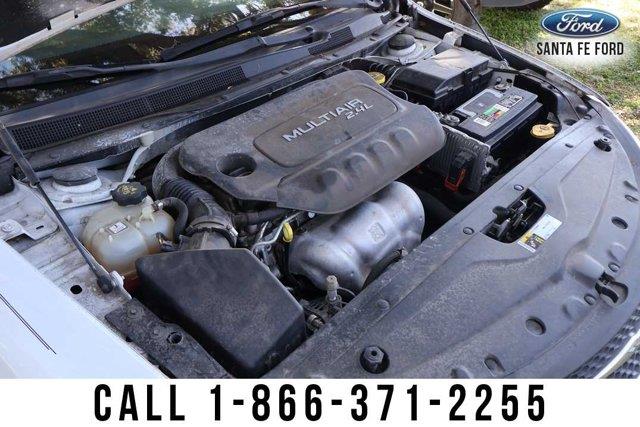 2017 Chrysler 200 - $7,581