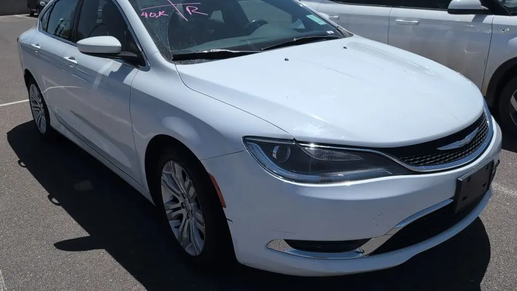 2016 Chrysler 200 Limited Platinum