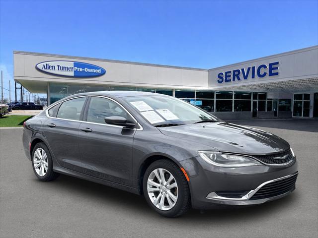 2017 Chrysler 200 - $14,000