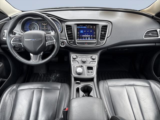 2017 Chrysler 200 - $14,000