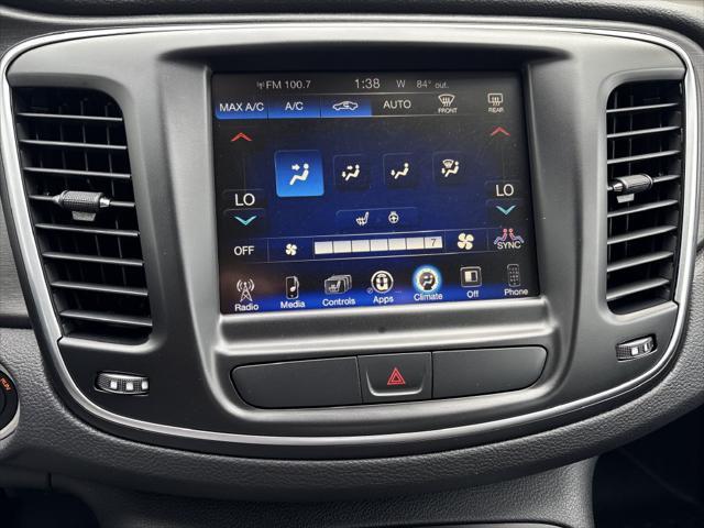 2017 Chrysler 200 - $14,000