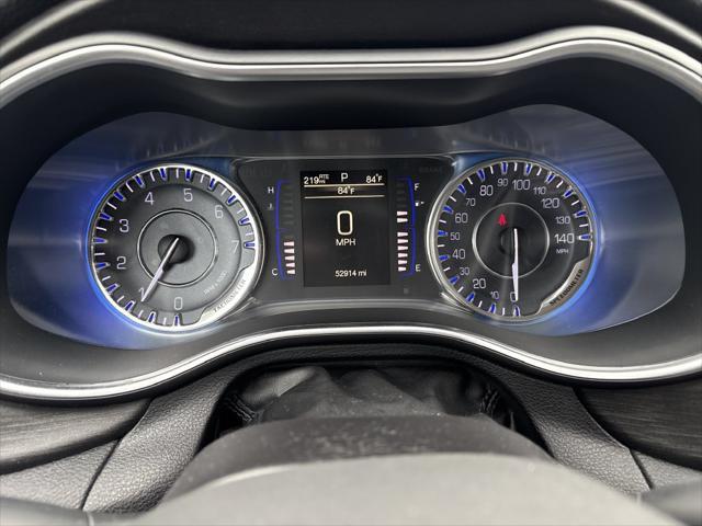 2017 Chrysler 200 - $14,000