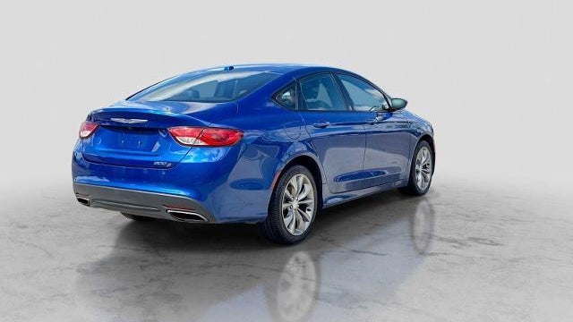 2016 Chrysler 200 S