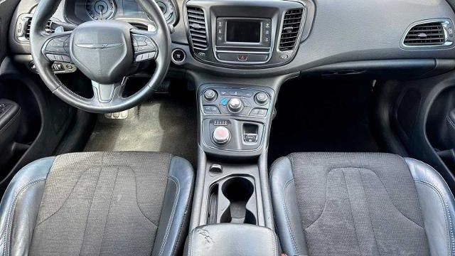 2016 Chrysler 200 S