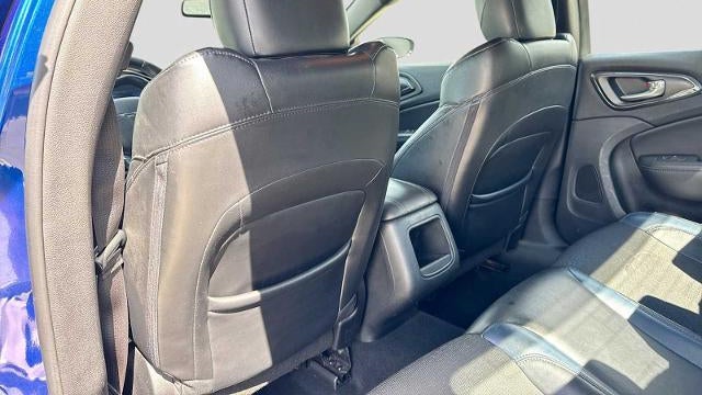 2016 Chrysler 200 S