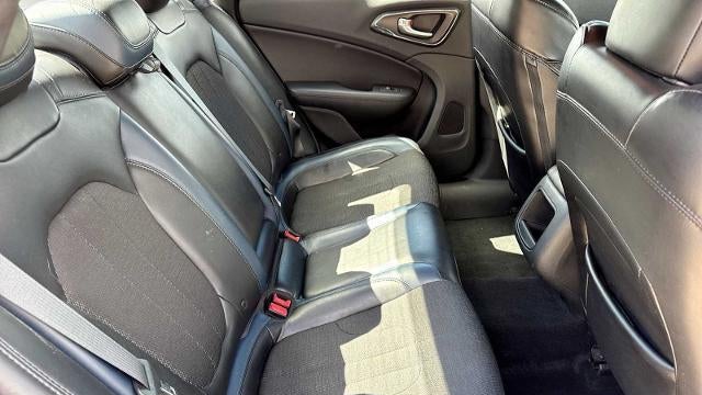 2016 Chrysler 200 S
