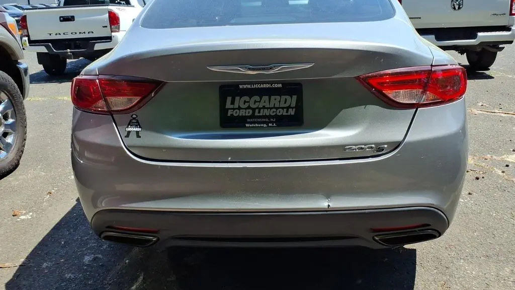 2015 Chrysler 200 S