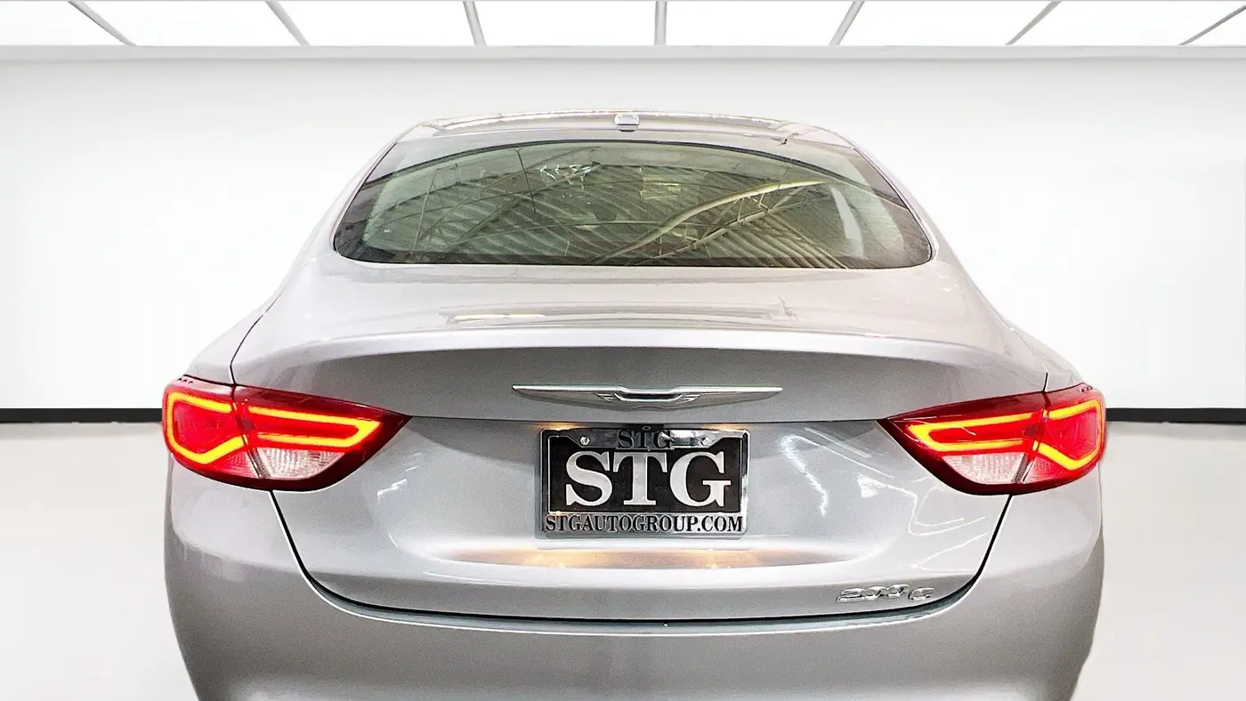 2015 Chrysler 200 C