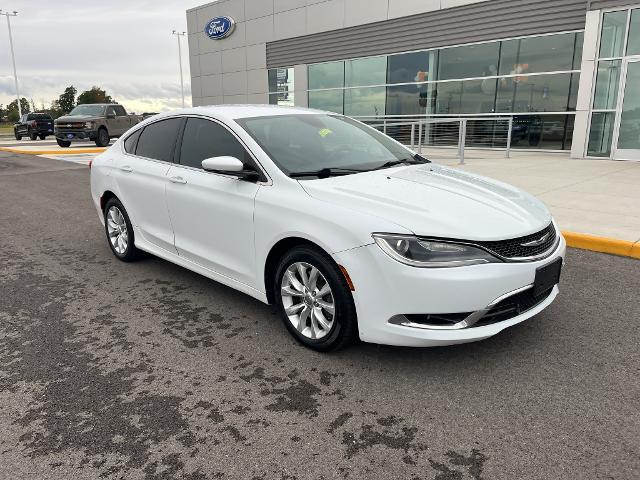2015 Chrysler 200 - $10,389