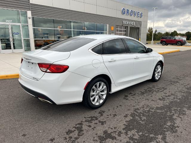 2015 Chrysler 200 - $10,389