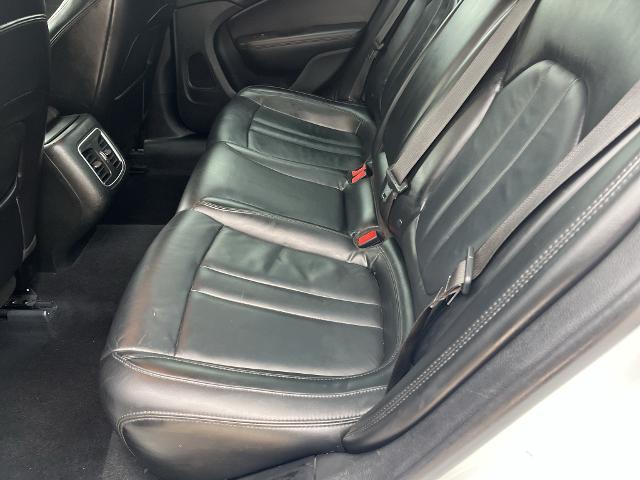 2015 Chrysler 200 - $10,389
