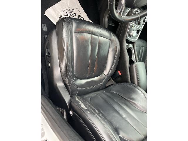 2015 Chrysler 200 - $10,389