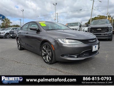 2015 Chrysler 200 AWD S 4DR Sedan