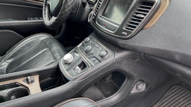 2015 Chrysler 200 C