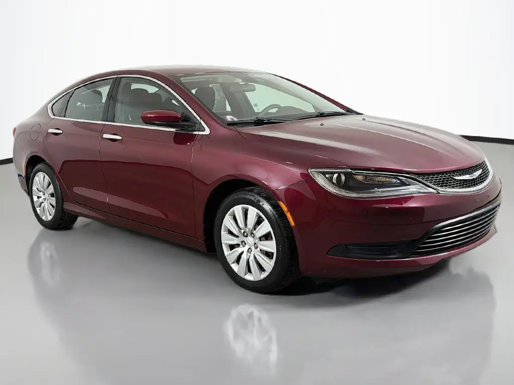2015 Chrysler 200 - $9,849