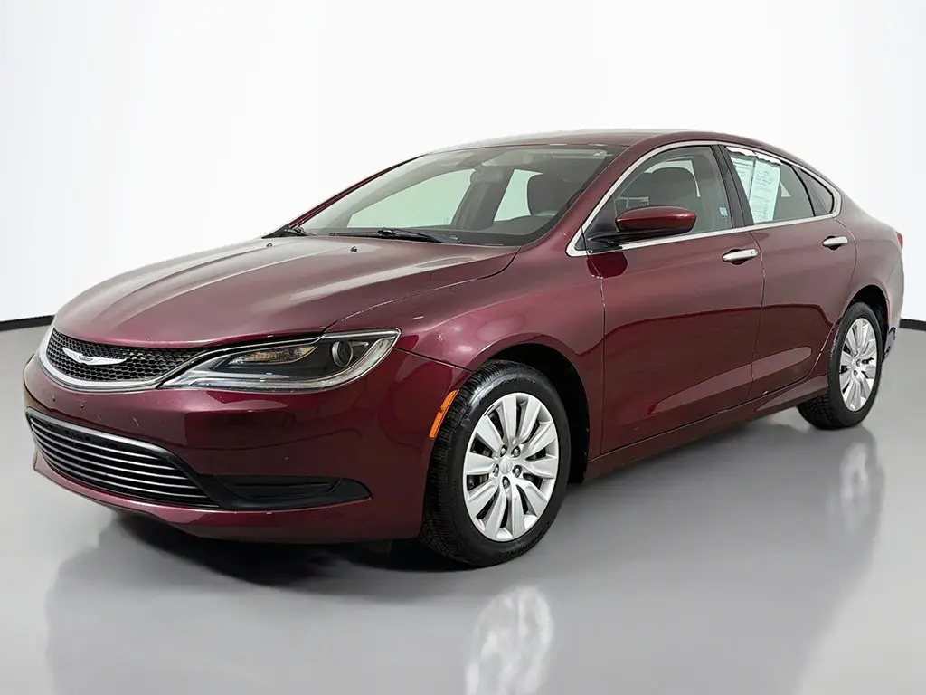 2015 Chrysler 200 - $9,849