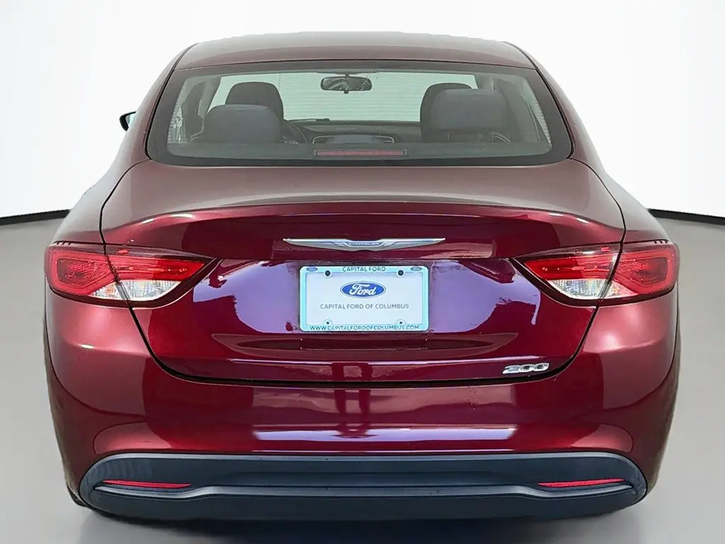2015 Chrysler 200 - $9,849