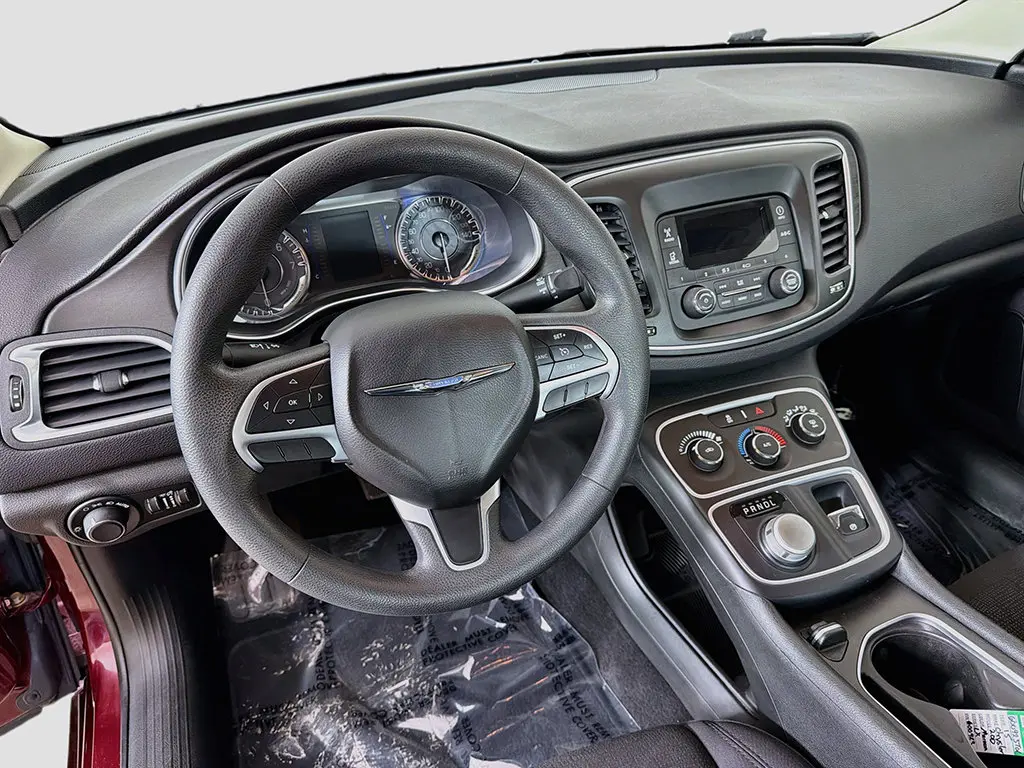 2015 Chrysler 200 - $9,849