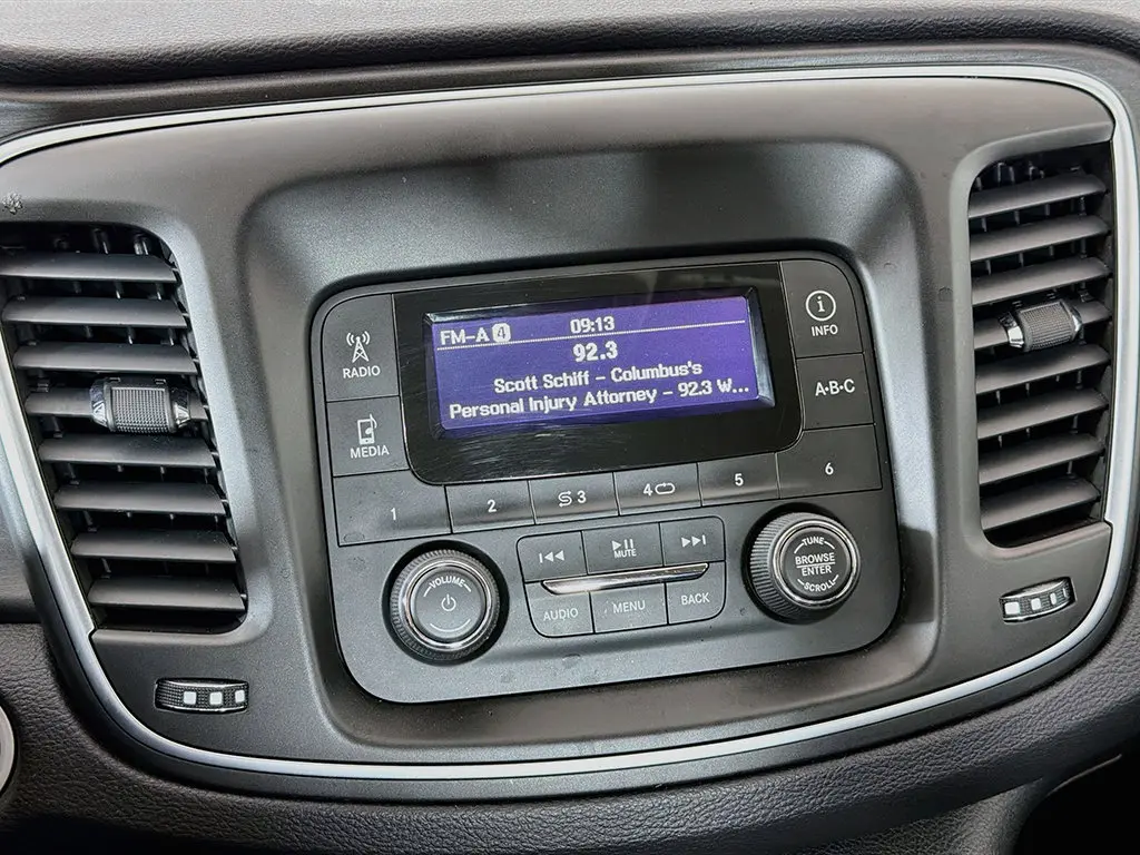 2015 Chrysler 200 - $9,849