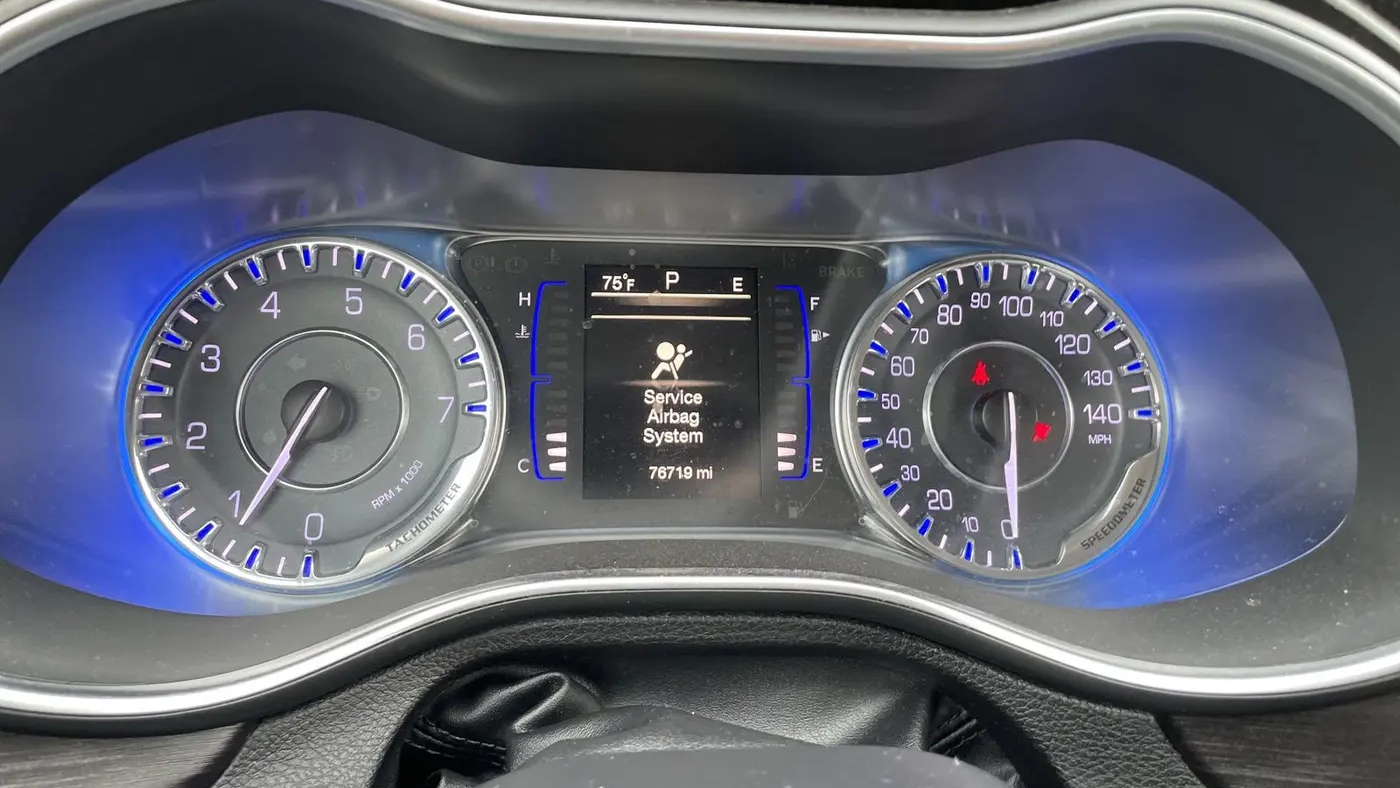 2017 Chrysler 200 LX