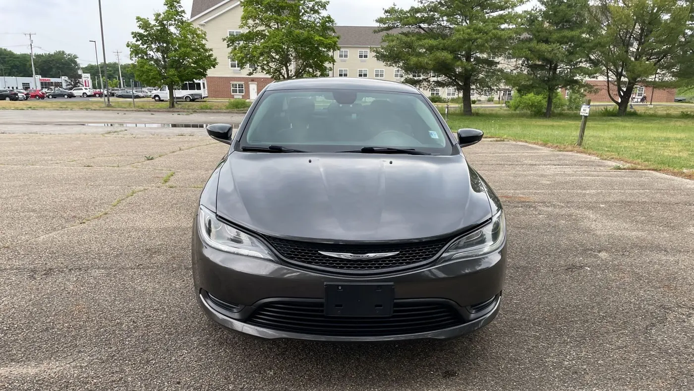 2017 Chrysler 200 LX
