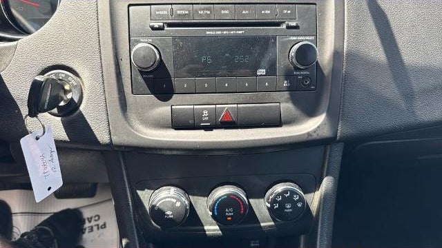 2012 Dodge Avenger SE