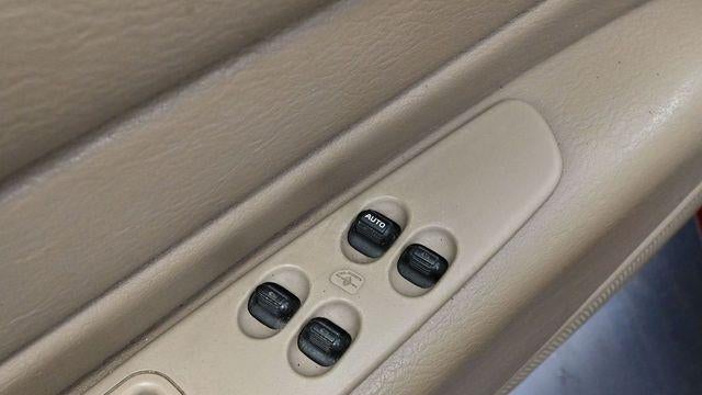 2004 Chrysler Sebring LXi