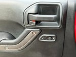 2017 Wrangler Thumbnail 25
